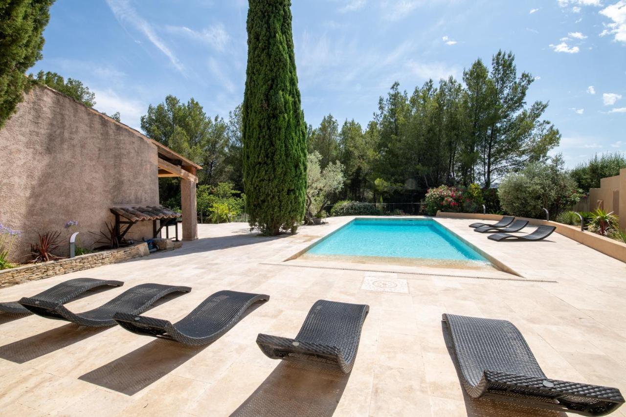 Villa De Charme En Campagne Avec Piscine Privee Et Nature Luxuriante Le Beausset Exterior photo